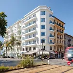 Yelo Promenade Powered By Sonder