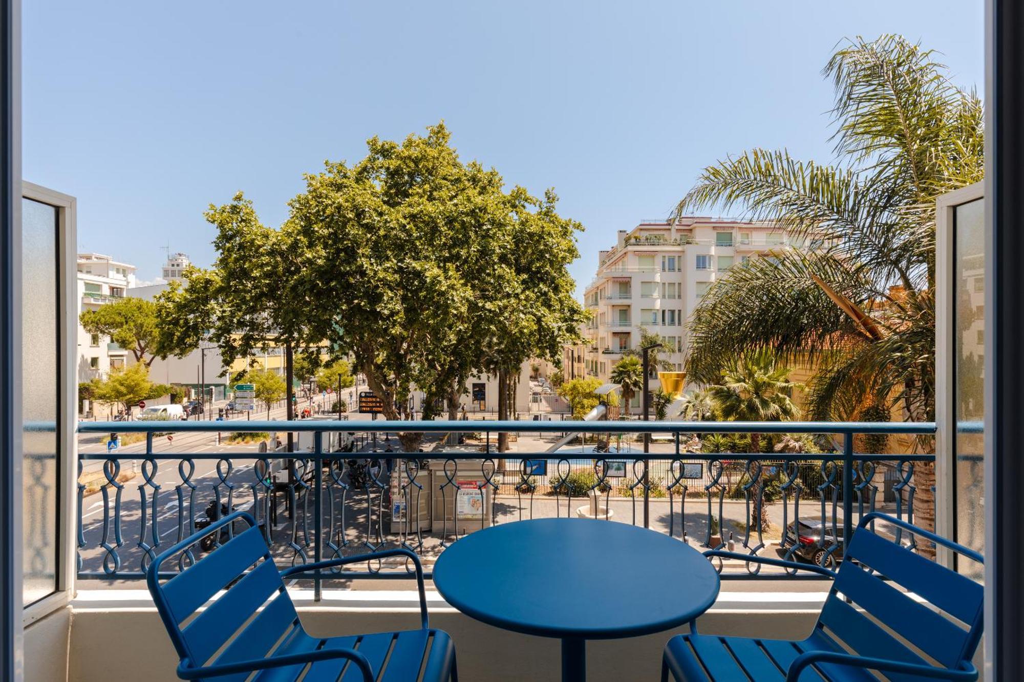 Yelo Promenade Powered By Sonder Hotel Nice