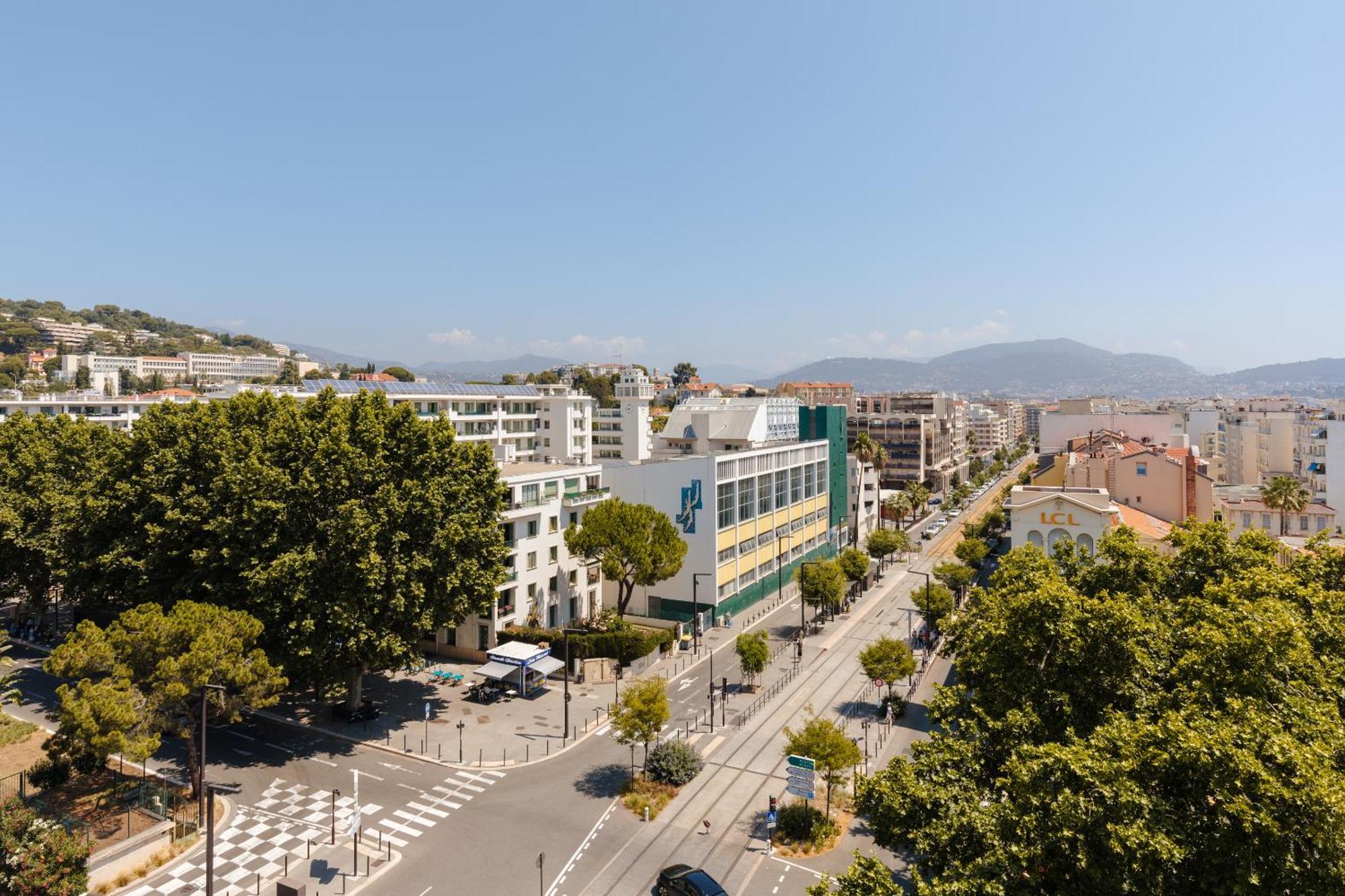 Yelo Promenade Powered By Sonder Nice